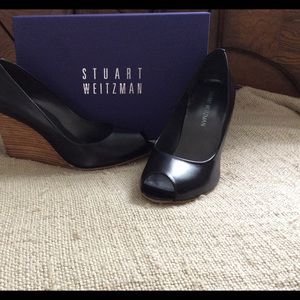 Brand New Never Worn Stuart Weizmann Wedges👠👠👠