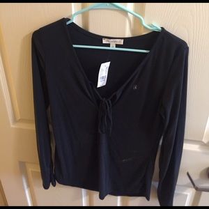 L.A.Hearts top black with tie in the front