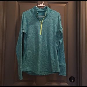 Half zip pullover