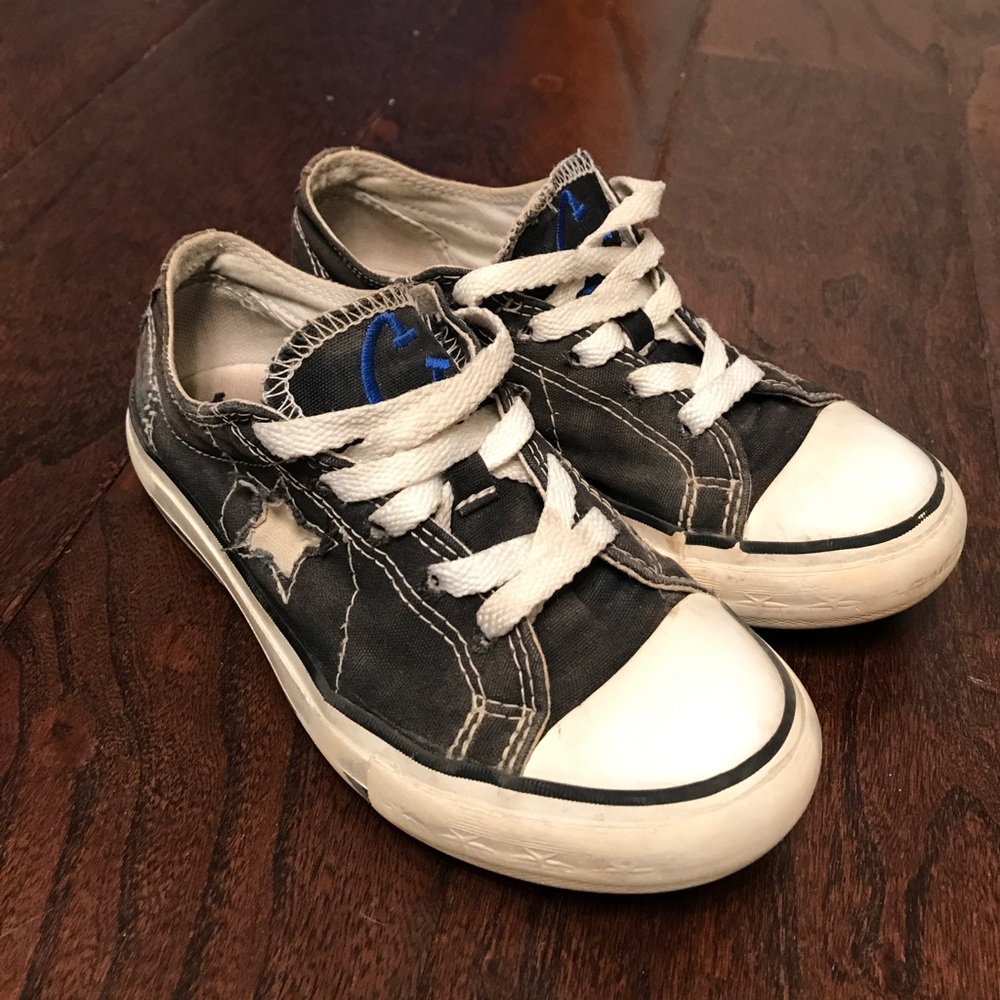 Converse Vintage One-Star with Custom Embroidery