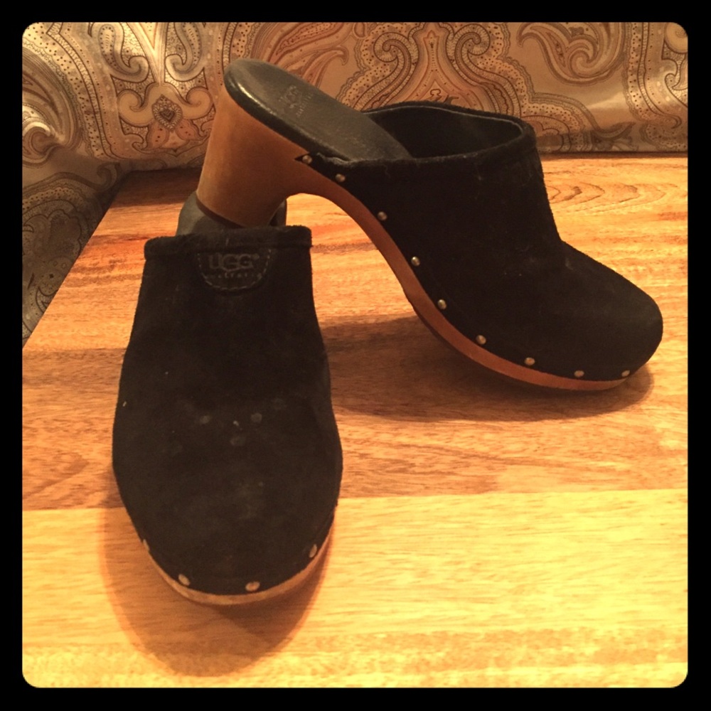 Ugg mules