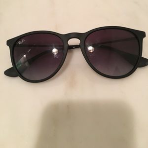 Rayban Erika in Black