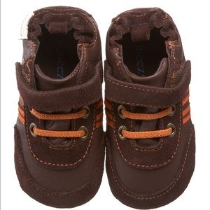 NWT Robeez baby shoes