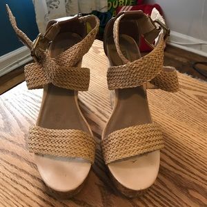 Summer wedges