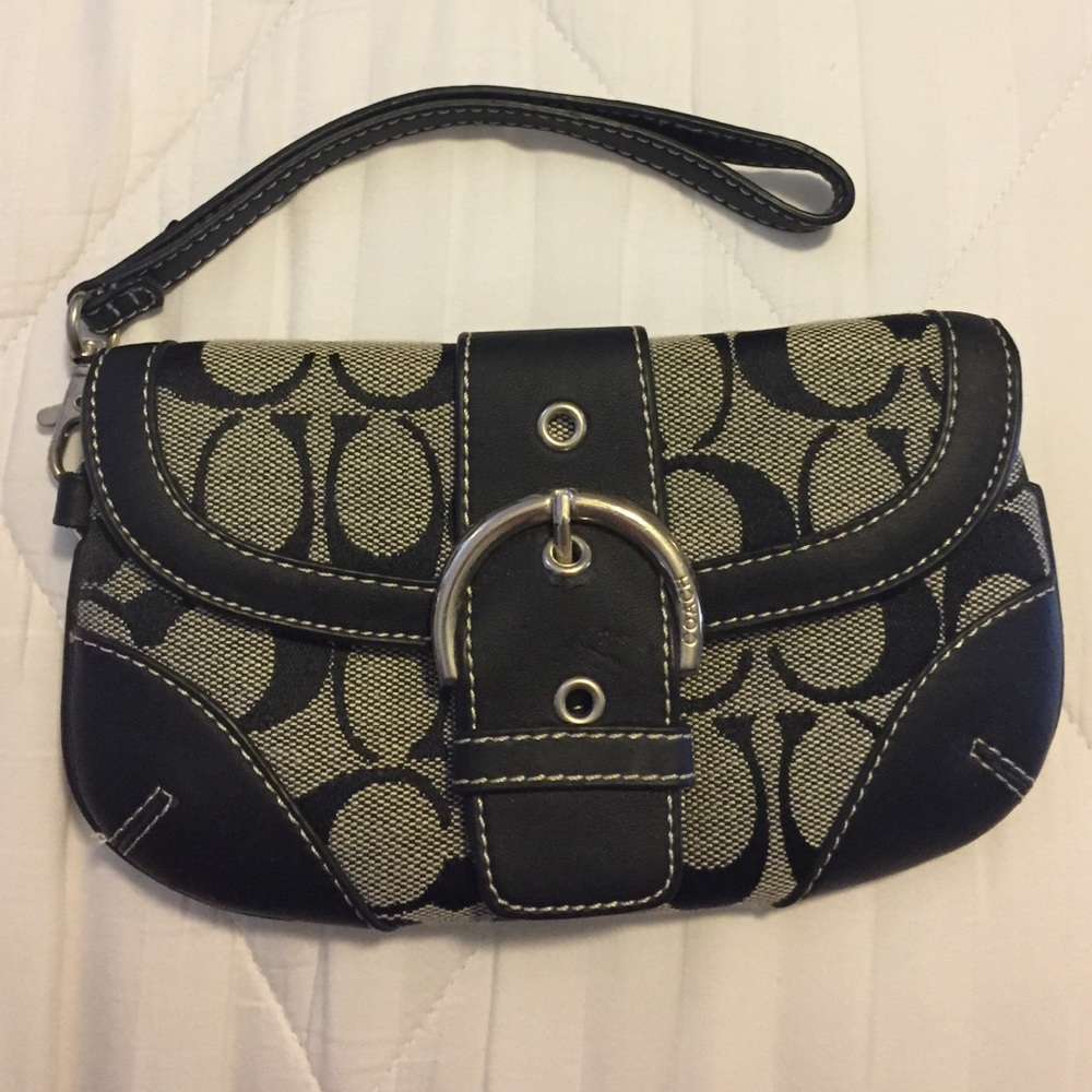 Like new Coach wristlet