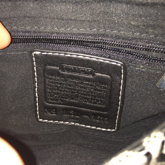 Like new Coach wristlet - Picture 4 of 4