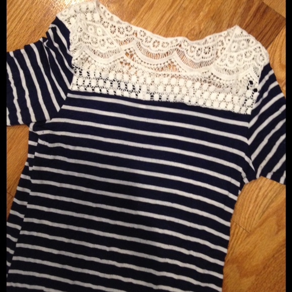 Stripped maternity top - Picture 2 of 4