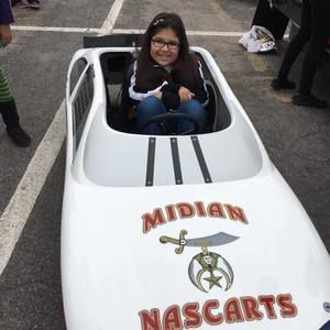 Meet your Posher, Daniella