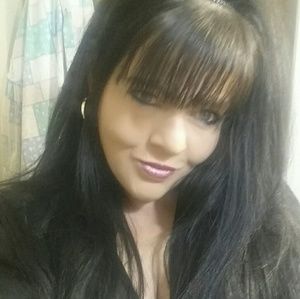 Meet your Posher, Renee