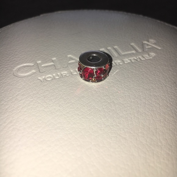 Chamilia red Mosaic Bead - Picture 2 of 2