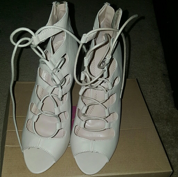 gladiator sandal size 8.5 nude - Picture 2 of 3