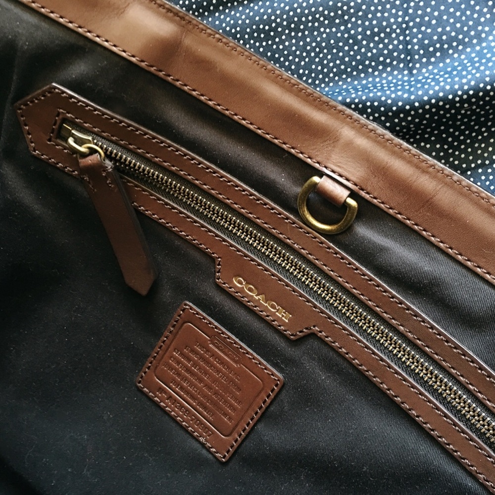 🚩 SOLD Coach Men's Fulton Woven Leather Tote - Picture 6 of 8