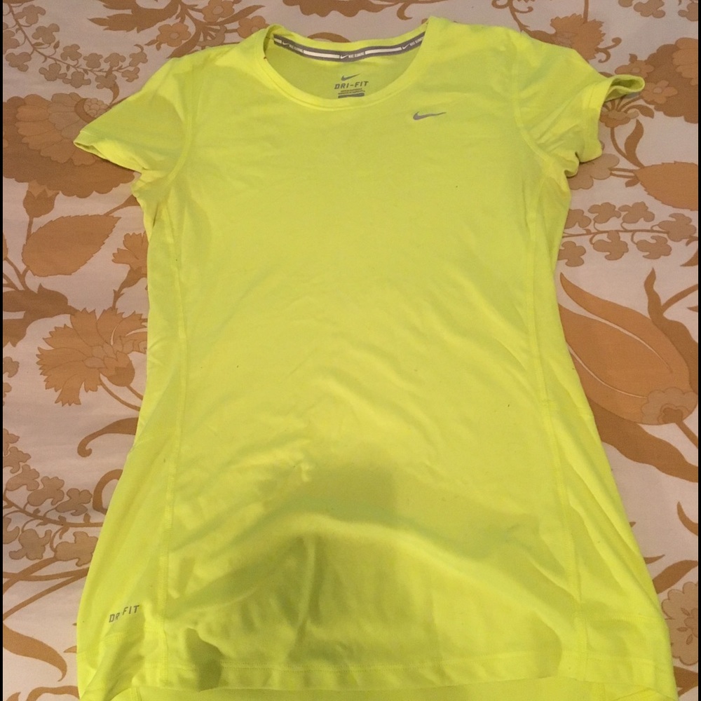Nike dri fit tee shirt
