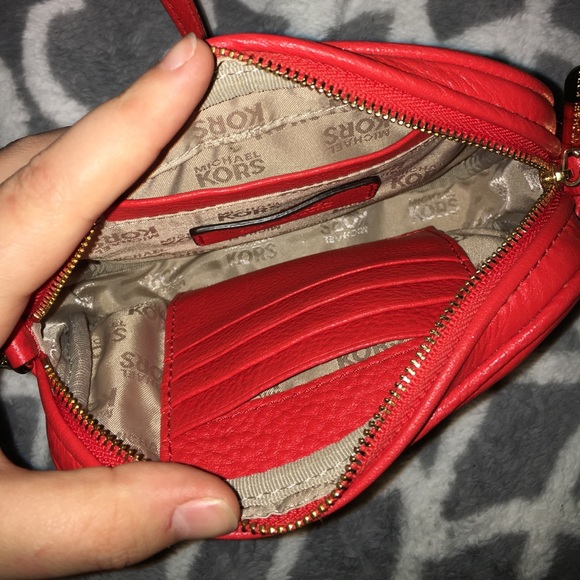 Michael Kors small purse - Picture 4 of 5