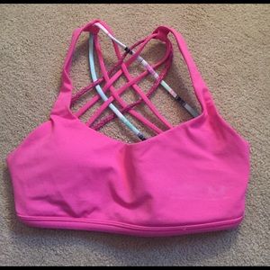 Lululemon sports bra