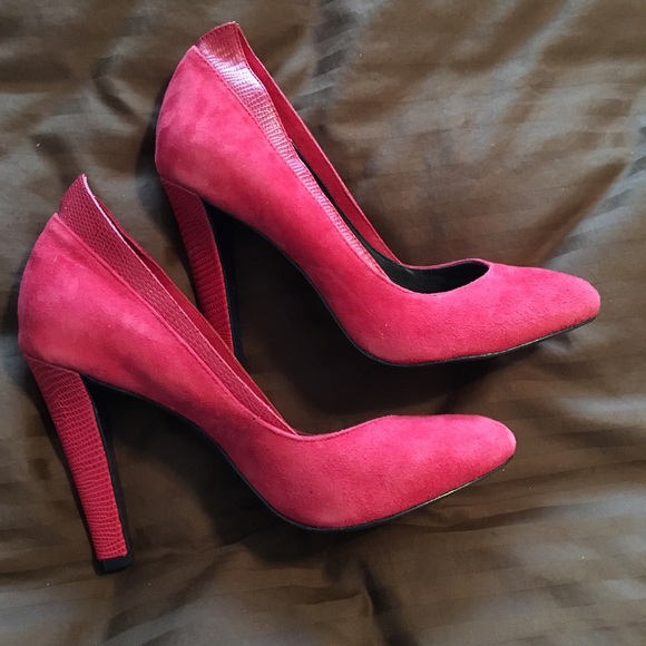 BUNDLED! Rebecca Minkoff Suede Lizard Pumps NWOB - Picture 3 of 7