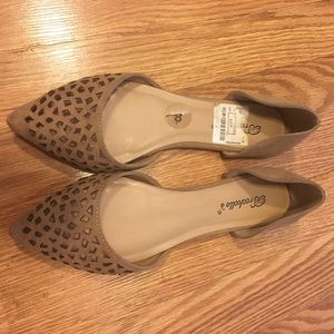 Neutral Flat Shoes