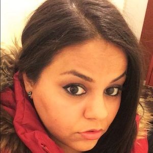 Meet your Posher, Yasmin