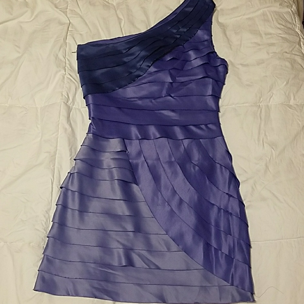 One shoulder dress
