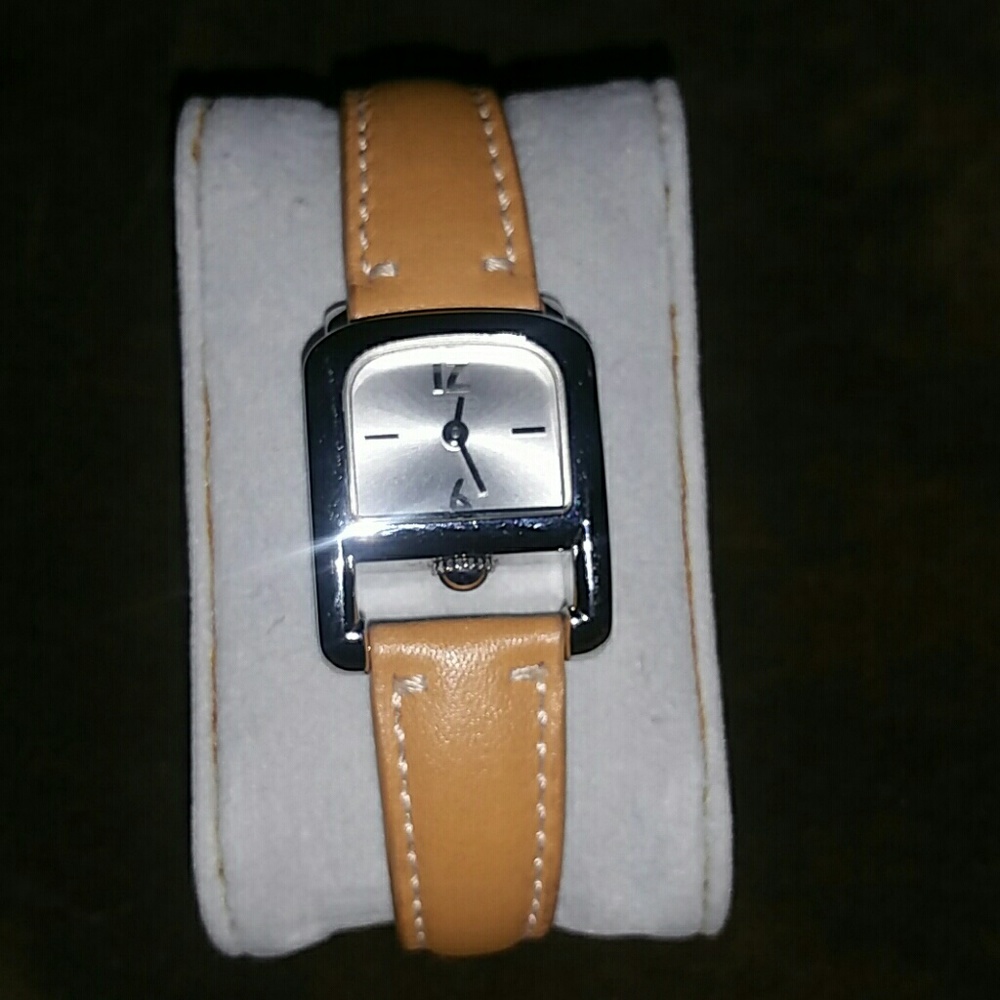Women's Coach Watch