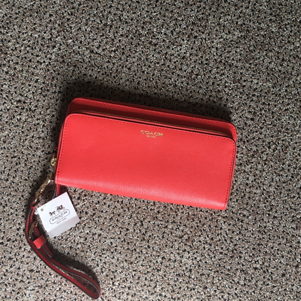 brand new coach wallet!!!