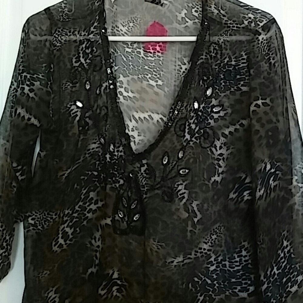 Top - Picture 3 of 4