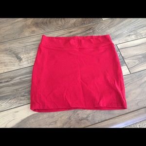 FOREVER 21 bright cotton red mini-skirt