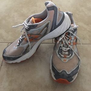 NEW Balance men's running sneakers