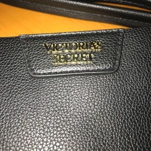 VICTORIA'S SECRET 2016 LEATHER BAG *NEVER USED
