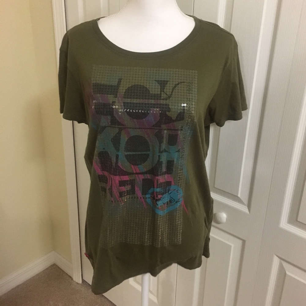 Ecko red Tshirt NWOT