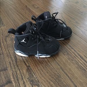 Jordan true flight toddler boy sneakers.