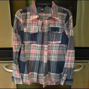 ❌SOLD❌Rue21 button down shirt