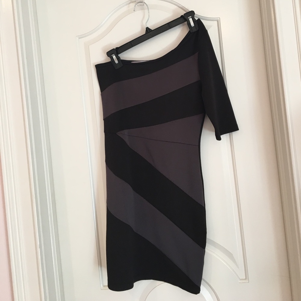 Open-shoulder, Mid-sleeve Party Dress