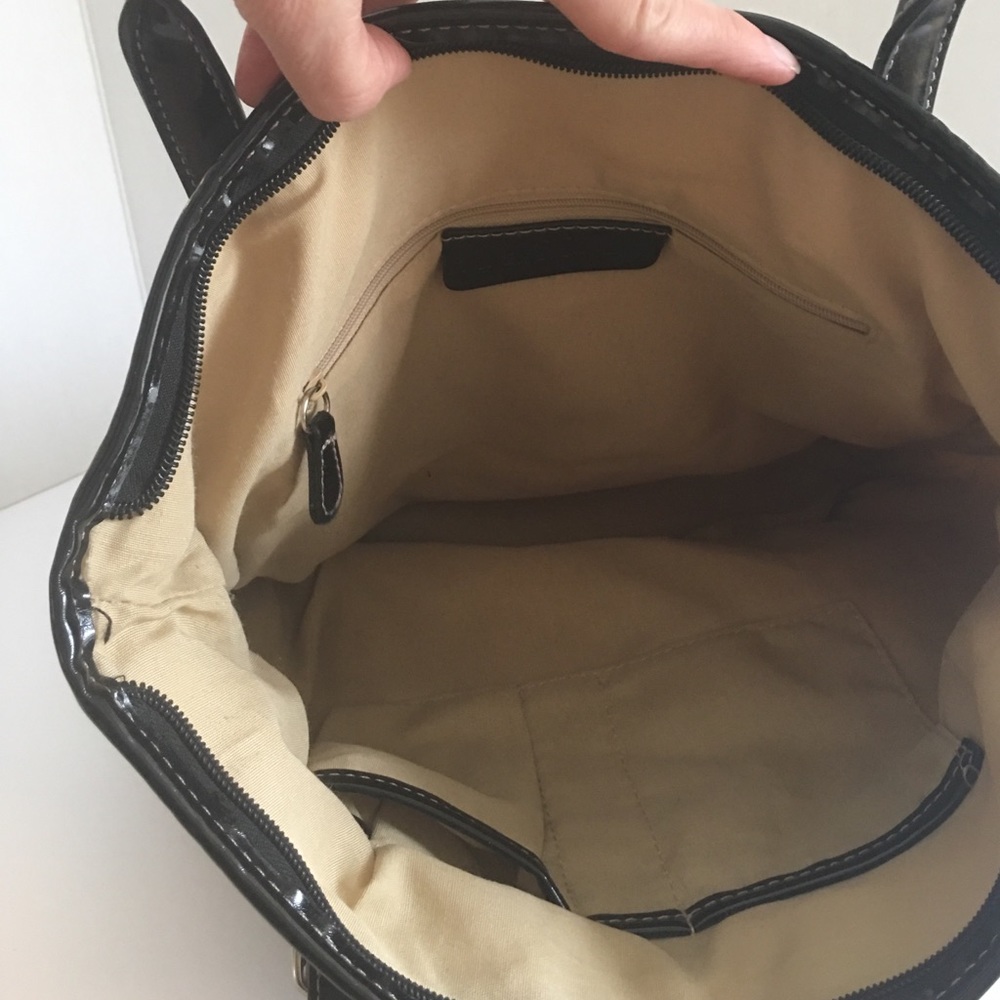 9&co by Nine West off white patterned tote/purse - Picture 5 of 5