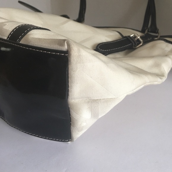 9&co by Nine West off white patterned tote/purse - Picture 4 of 5