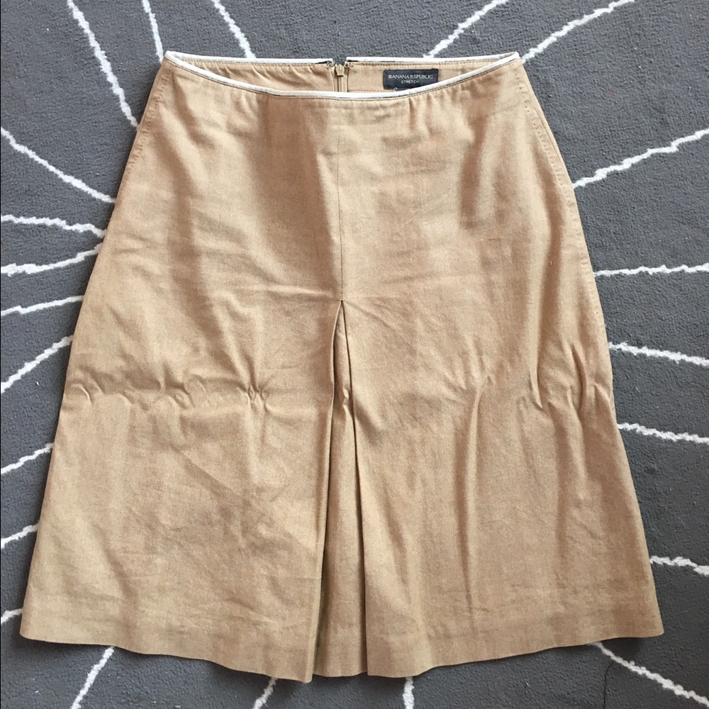 Banana republic khaki skirt