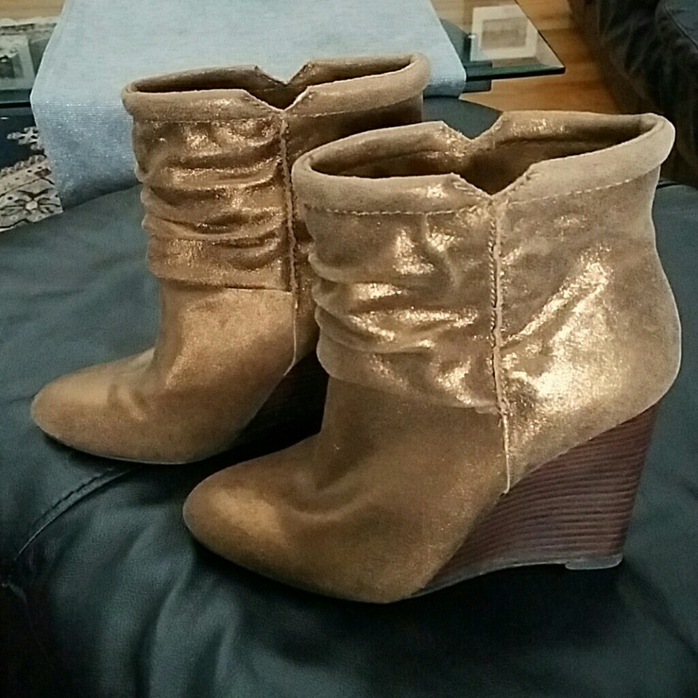 Varockwood Boots