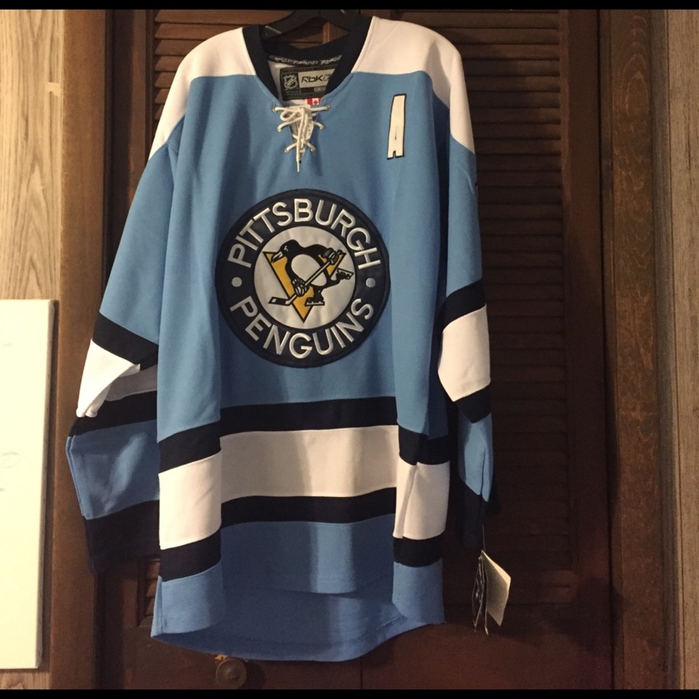 Evgeni Malkin Pittsburgh Penguin signed jersey