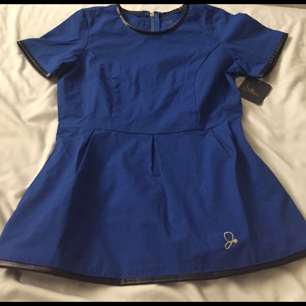 Scrub top