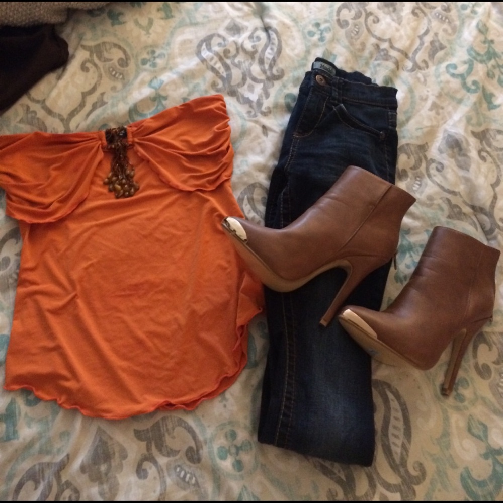 Burnt orange jeweled tube top😍