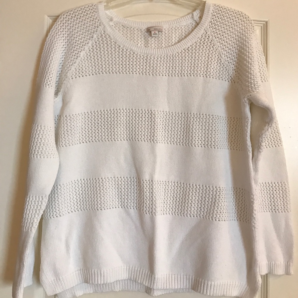 Gap white sweater