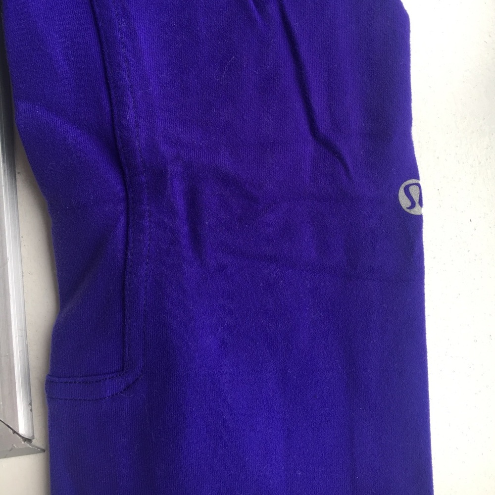 Purple cropped lululemon pants
