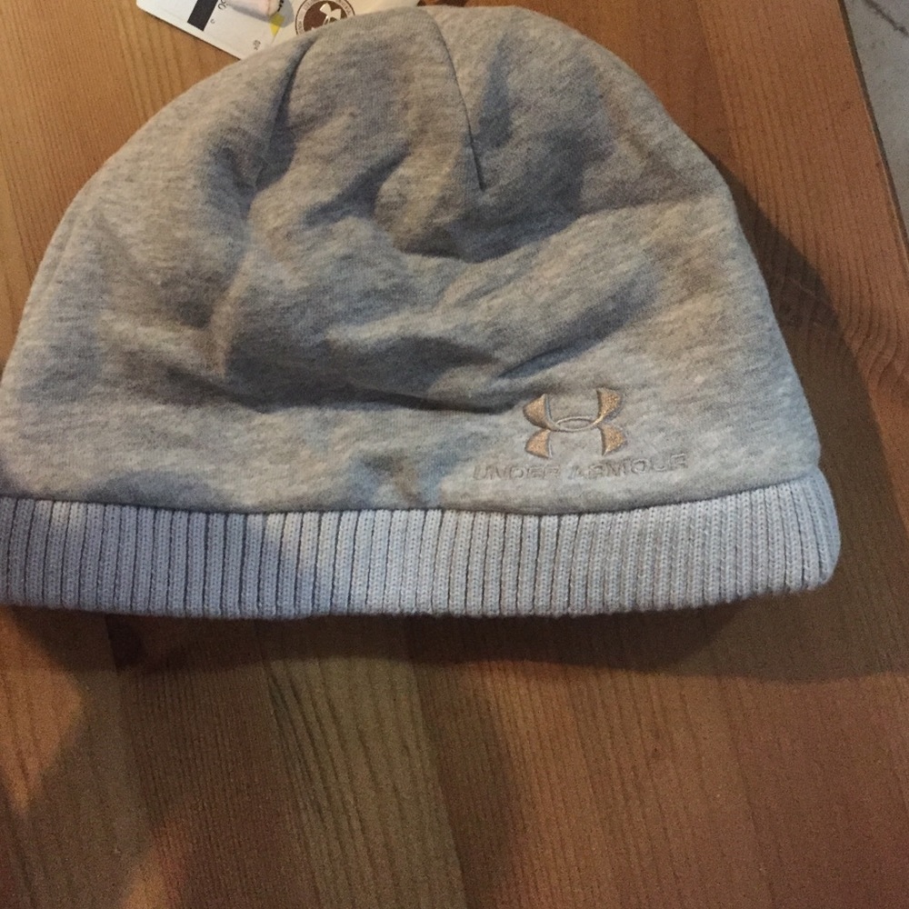 Under armour storm beanies women light grey