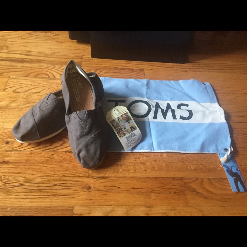Grey TOMS size 6.5