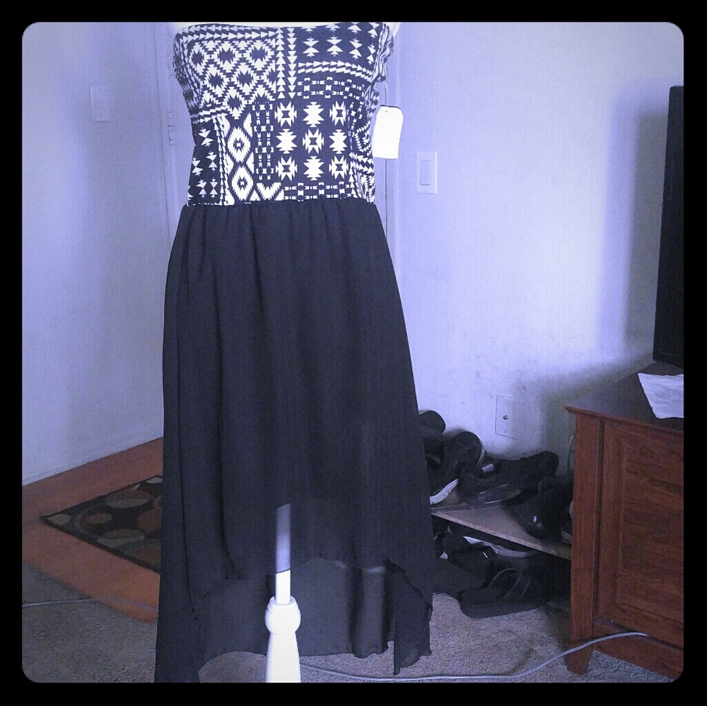 🆕Cute! High Low Blk/Wht Dress