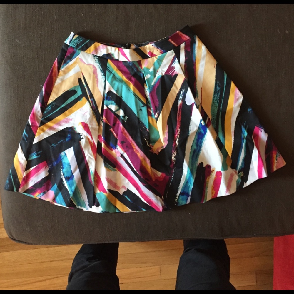 Multicolored pleated skirt
