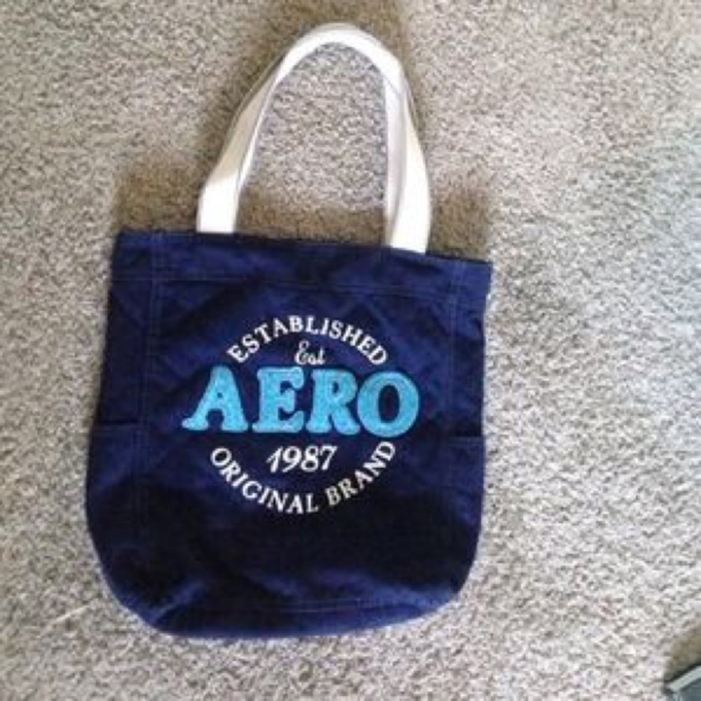 Aeropostale tote bag
