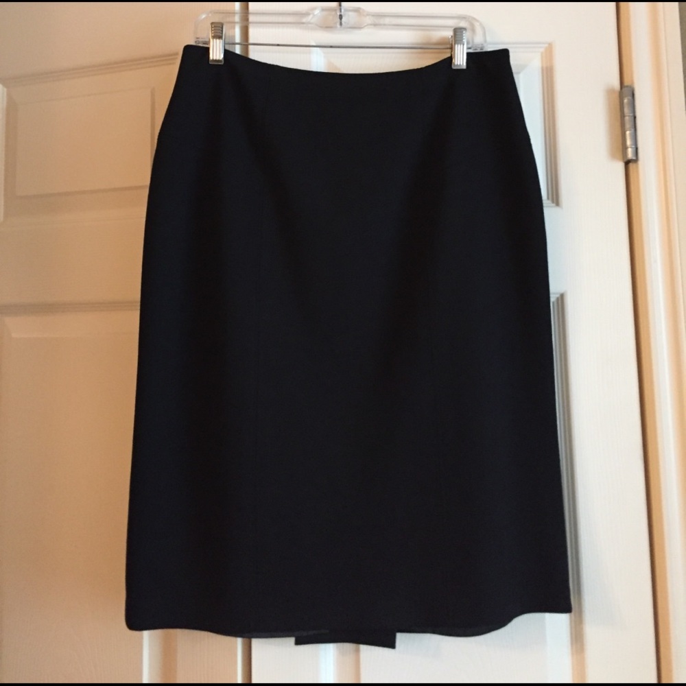 Elie Tahari black jersey pencil skirt.
