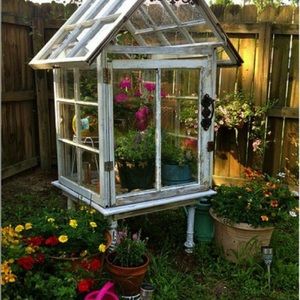 Meet your Posher, Laurie