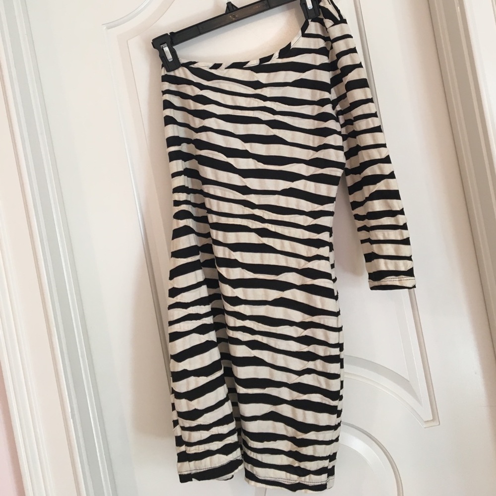 Wavy, black and white, one-shoulder mini dress
